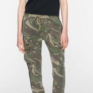Pam & Gela Camo Joggers size Small